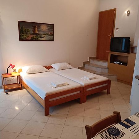 Apartamento The Blue House Vinkuran Exterior foto
